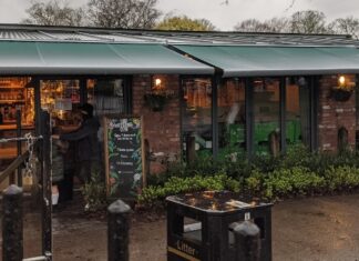 The Watering Can cafe Greenbank Park