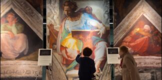 Image of Ladies at Sistine chapel exhibit