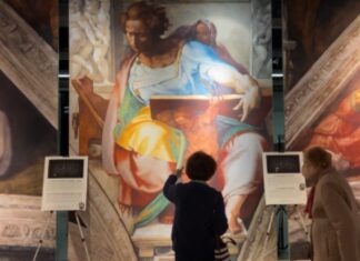 Image of Ladies at Sistine chapel exhibit
