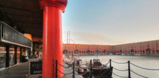 Image of the Albert Dock day
