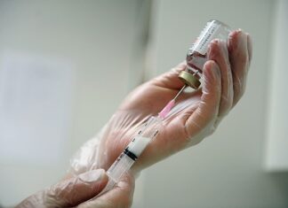Vaccination (c) Wikimedia Commons