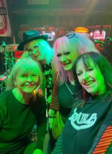 Amanda Warwick, Mandy Bruce, Dibble, Spekki (C) Iconoclasts