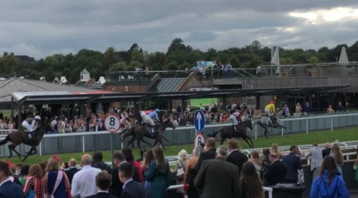 Racing at Aintree (c) Sam Walker