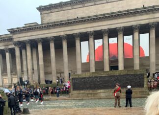 The two minutes silence on St George's Plateau (c) Tom Watkins