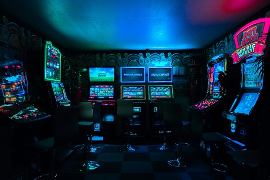 Video gaming Carl Raw via unsplash.com