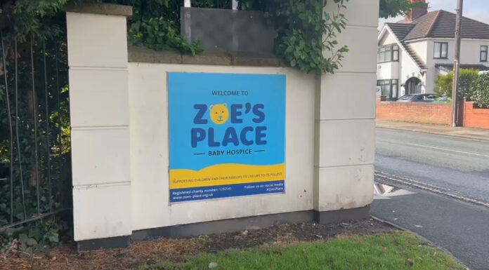 Zoe's Place sign (c) Edith Toner