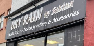 Outside Dry Rain's shop located in L7 (c) Melanie Dook