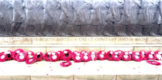 Poppies laid at the cenotaph (c) Lucas Wroight