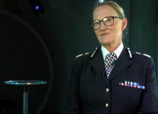 Chief constable Serena Kennedy (c) MNL