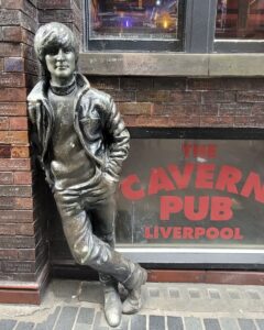 Statue of John Lennon outside The Cavern Pub(c) John Keogan
