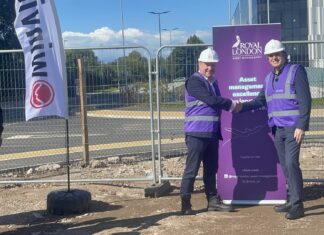 Steve Rotheram shaking hands with Royal London constructor