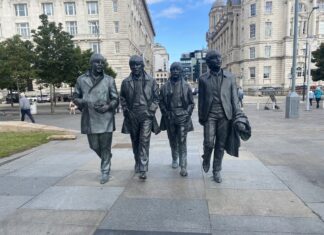 Beatles statue Liverpool