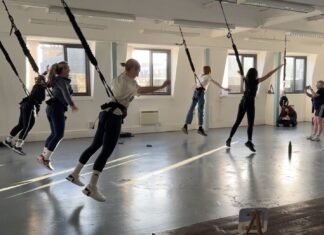 Bungee fitness class. Photo (C) Rebecca Thompson