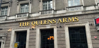 The Queens Arms on Victoria Street