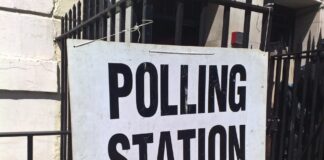 Image of a Polling Place sign.